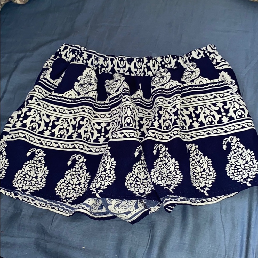 Flowy shorts